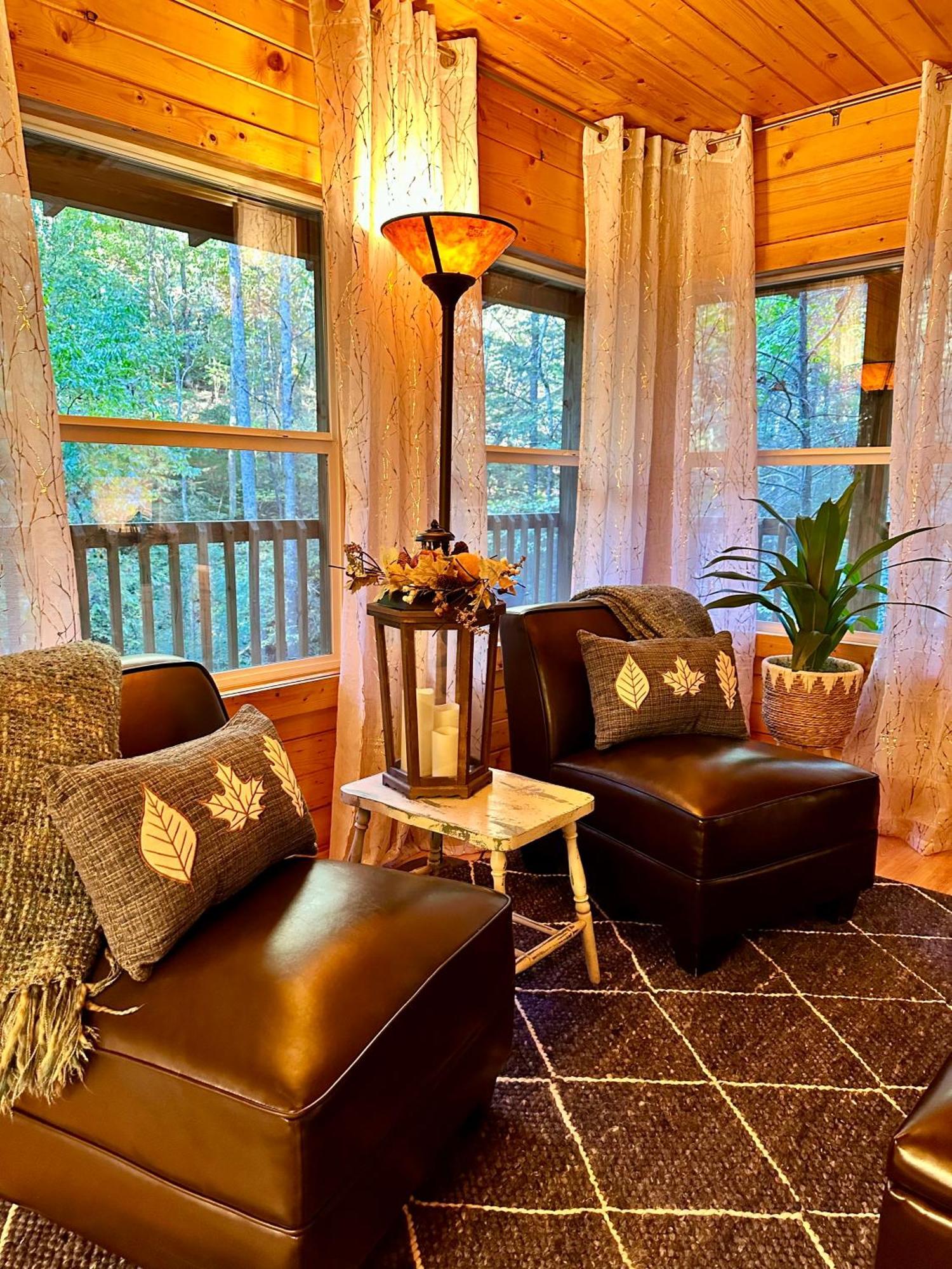 Cozy In Red River Gorge * Rogers