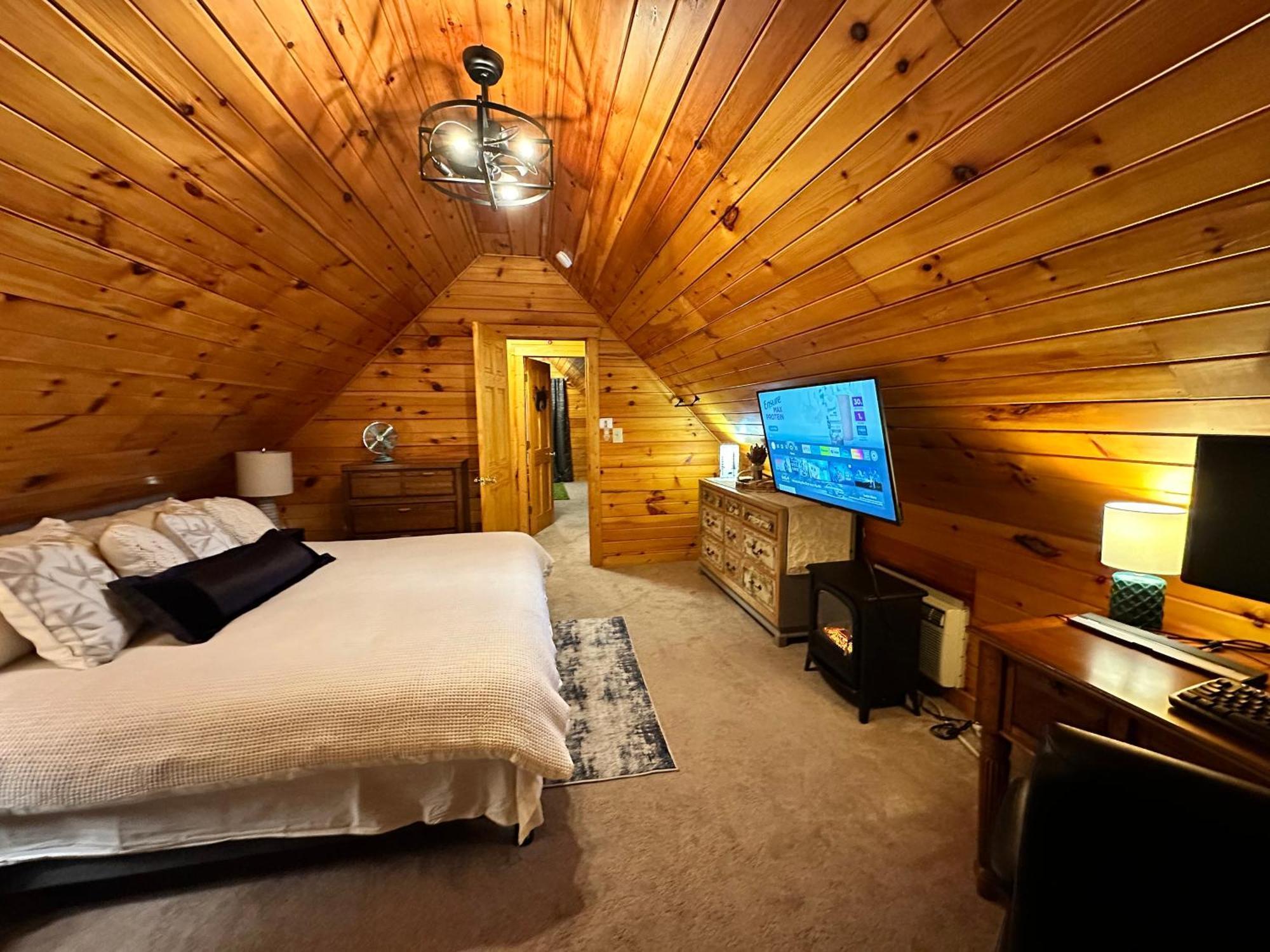 Cozy In Red River Gorge *